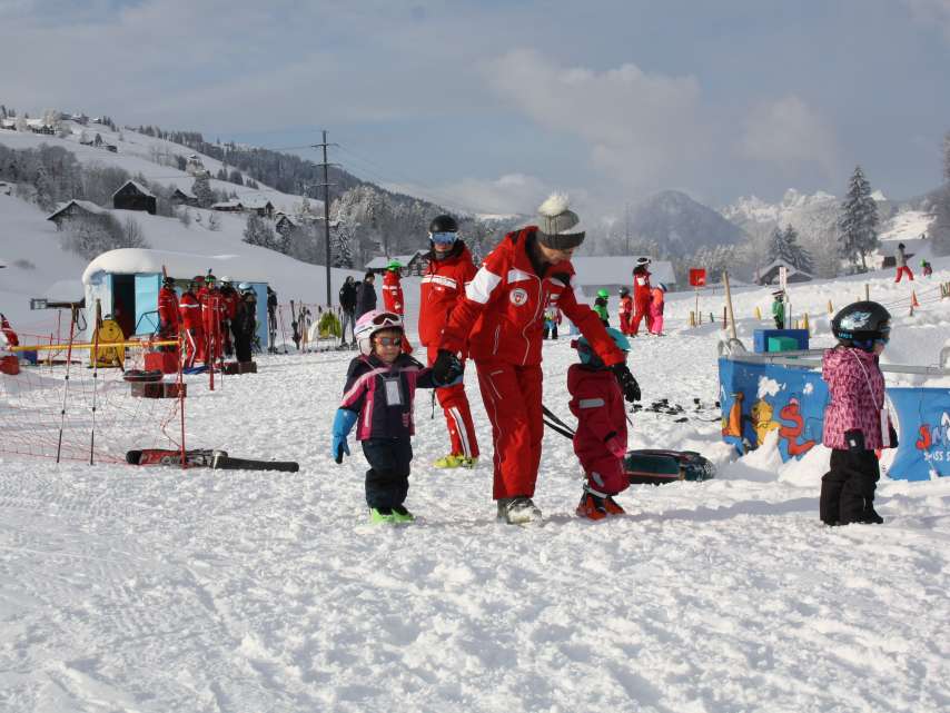 Schneespielwochen für Minis